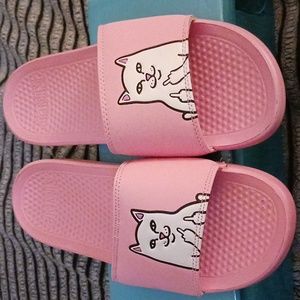 USED RIPNDIP PINK FLIP FLOPS